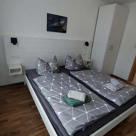 Sunny In Apartment Luneburg