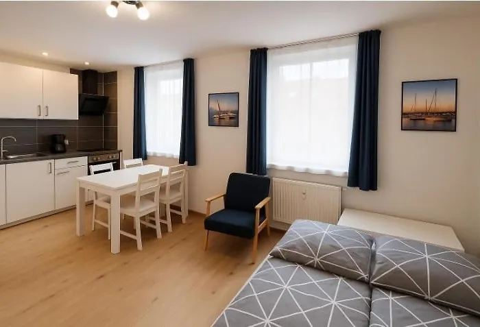 Sunny In Apartment Luneburg